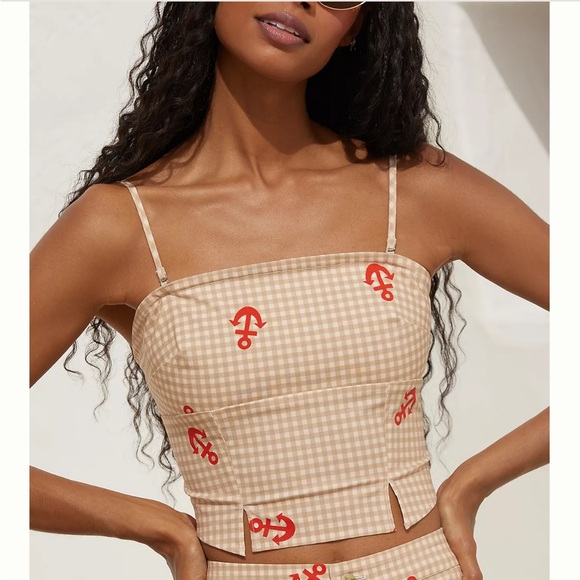 Anthropologie Tops - 💛❤️ Anthropologie Beige Gingham Cropped Cami With Red Anchor Print